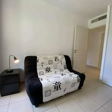 3p Avec Terrasse Et Garage, A 10min Des Plages De Juan-les-pins - Fr-1-252-171