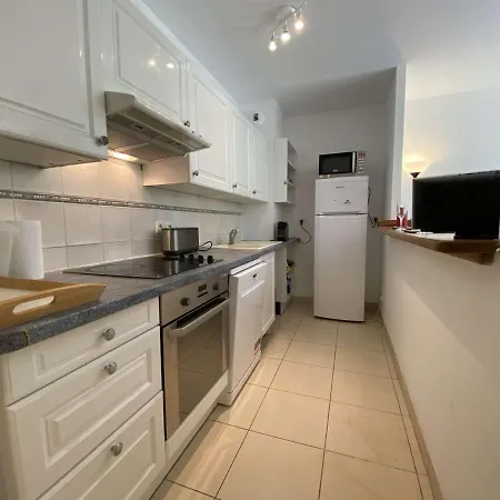 3p Avec Terrasse Et Garage, à 10min Des Plages De Juan-les-pins - Fr-1-252-171 * Antibes